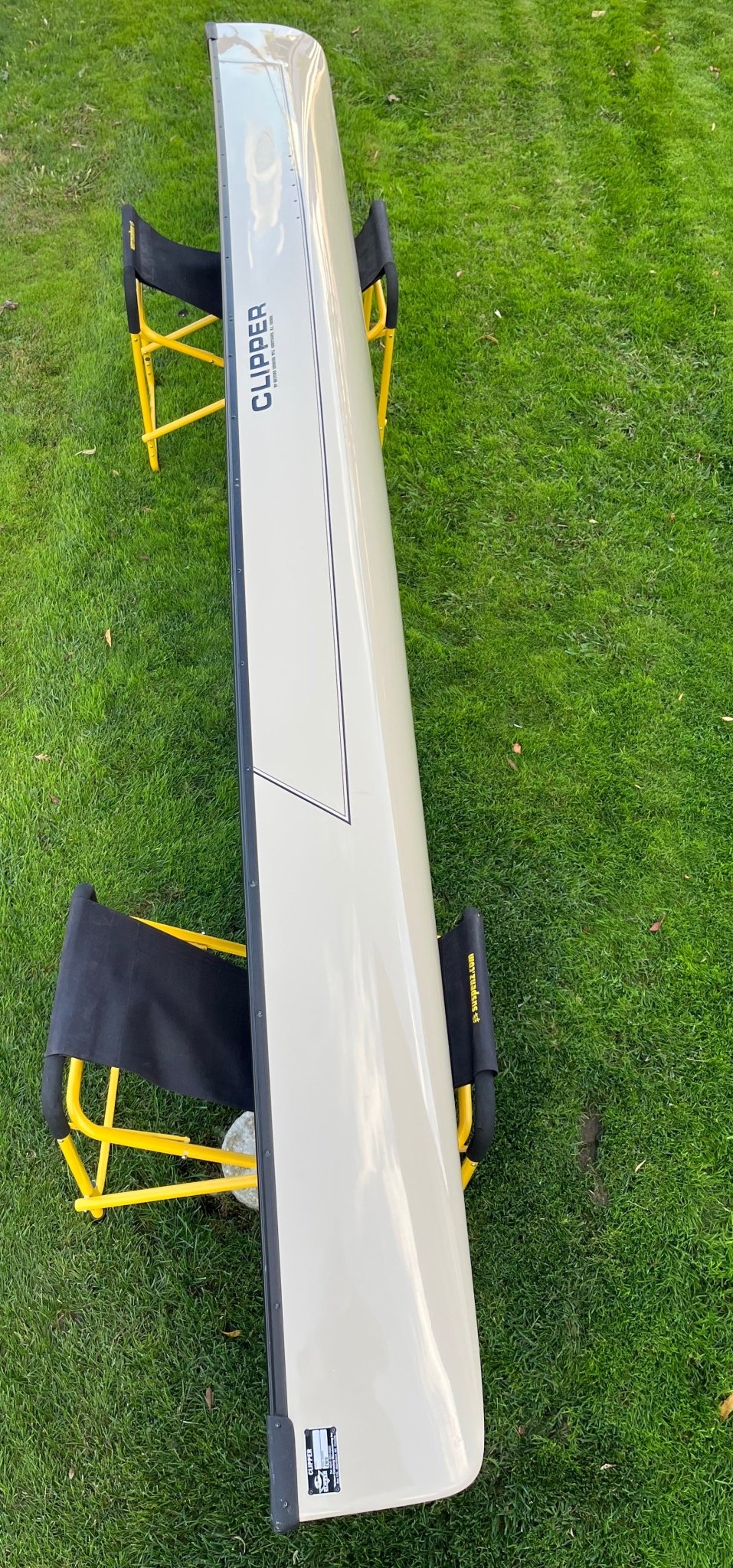 Headwaters Adventure Co - USED Clipper Solitude Ultralight 15'6" FG/Kevlar Solo Canoe - Headwaters Adventure Co